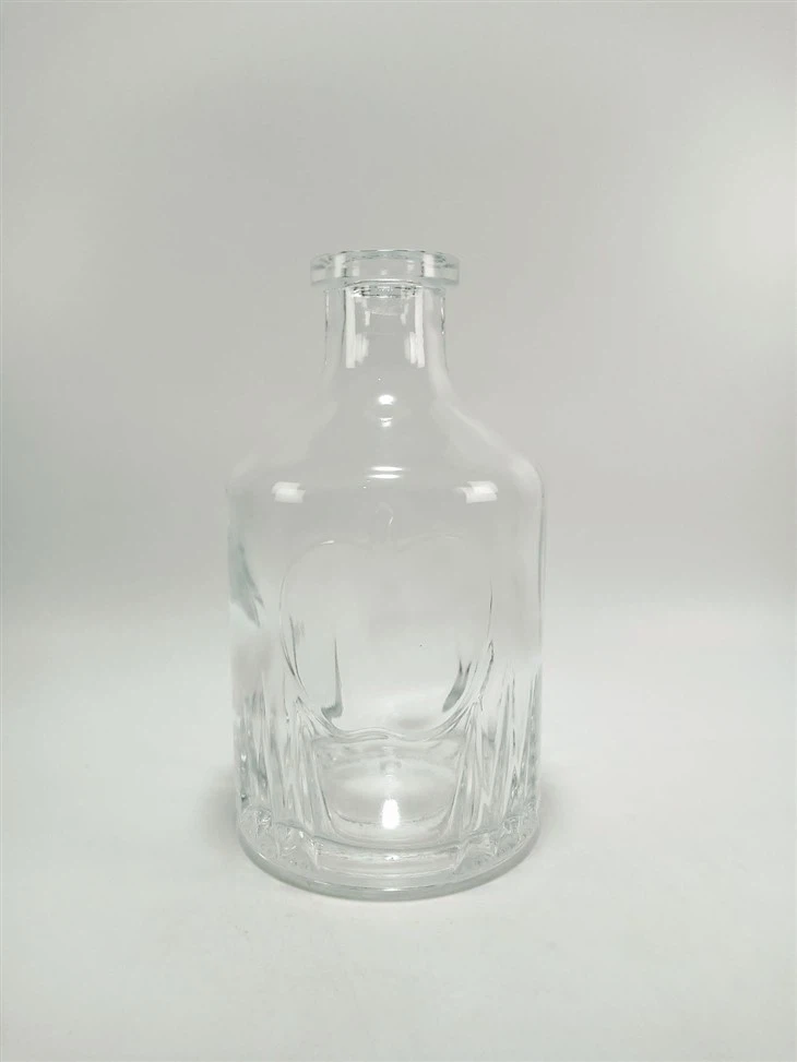 700ml Transparent Glass Bottle Whisky